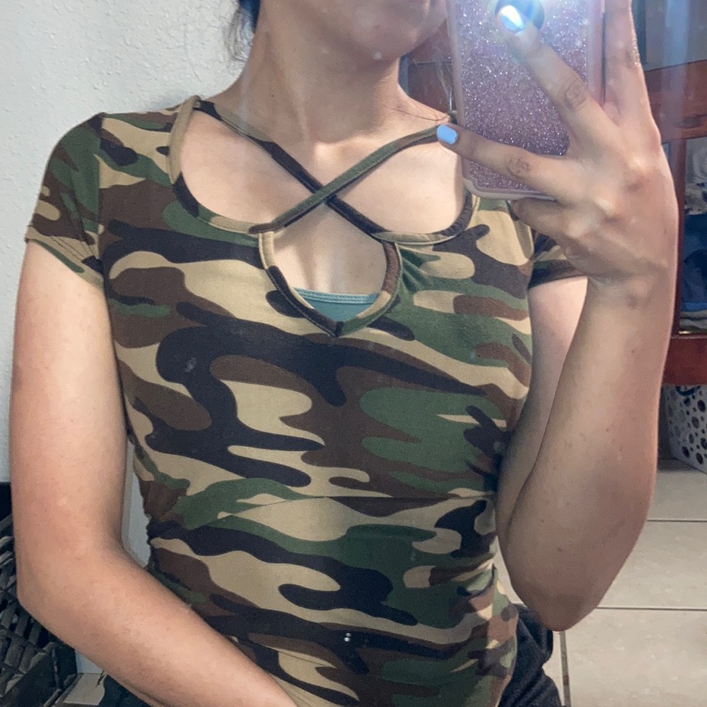 Camo tee blouse - NO BOUNDARIES